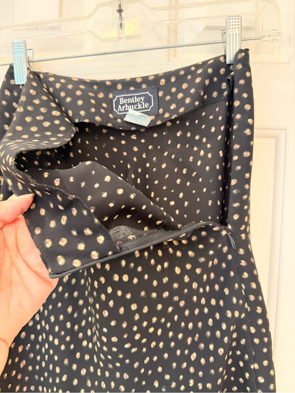 Bentley Arbuckle Black Lightweight Flirty Skirt Gold Dot Print Slight Sheer Sz 2 - Picture 9 of 12